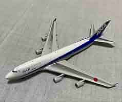 Amazon | 1／400 ANA B747-400 JA8097 ダイキャストモデル